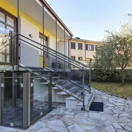 Dom wakacyjny Casa Emilia Dongo